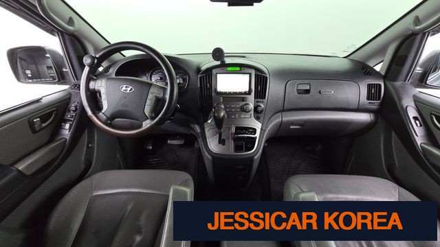 2012 Hyundai Grand Starex - Thumbnail 5
