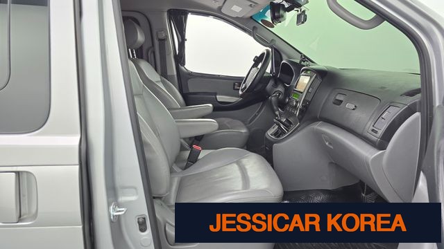 2012 Hyundai Grand Starex - Thumbnail 10