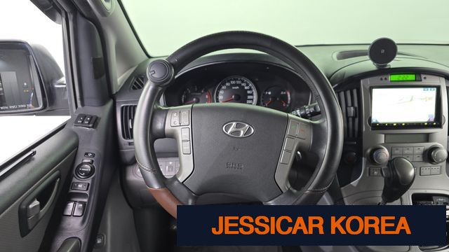 2012 Hyundai Grand Starex - Thumbnail 11