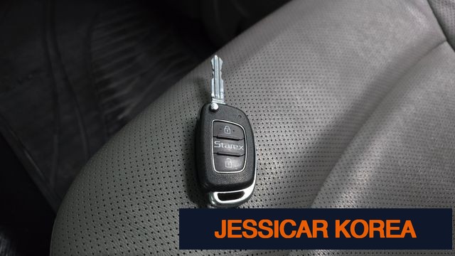 2012 Hyundai Grand Starex - Thumbnail 12