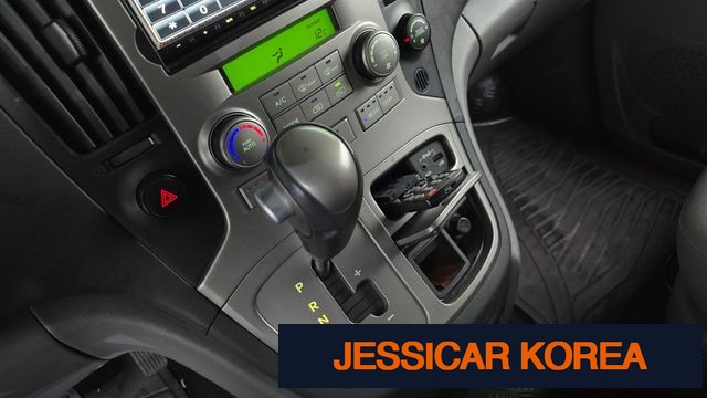 2012 Hyundai Grand Starex - Thumbnail 14