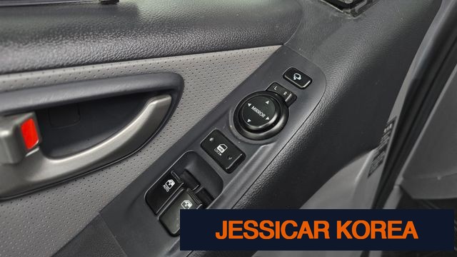2012 Hyundai Grand Starex - Thumbnail 15