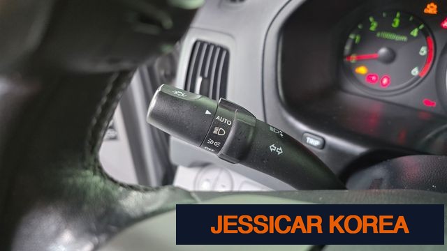 2012 Hyundai Grand Starex - Thumbnail 18