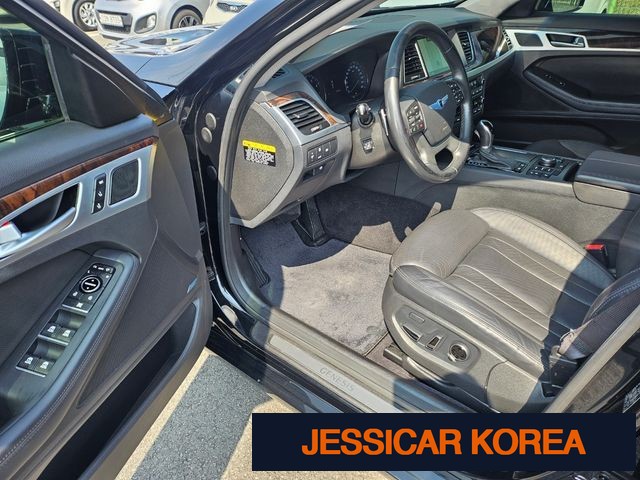 2014 Hyundai Genesis DH - Thumbnail 9
