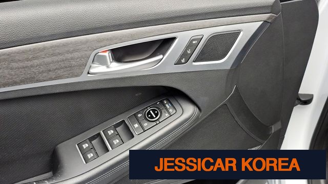 2015 Hyundai Genesis DH - Thumbnail 19