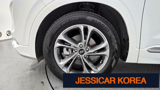2019 Hyundai Santa Fe TM - Thumbnail 16