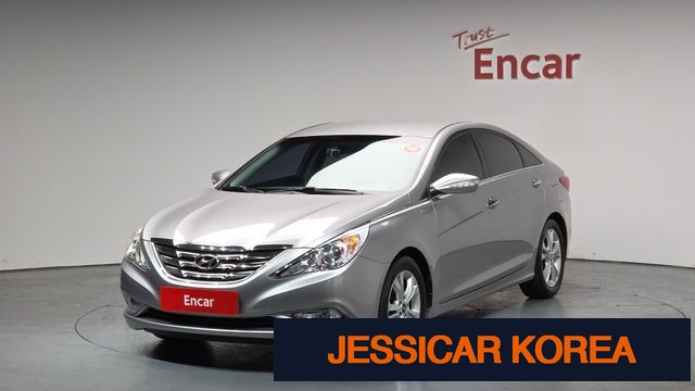 2010 Hyundai YF Sonata - Thumbnail 11