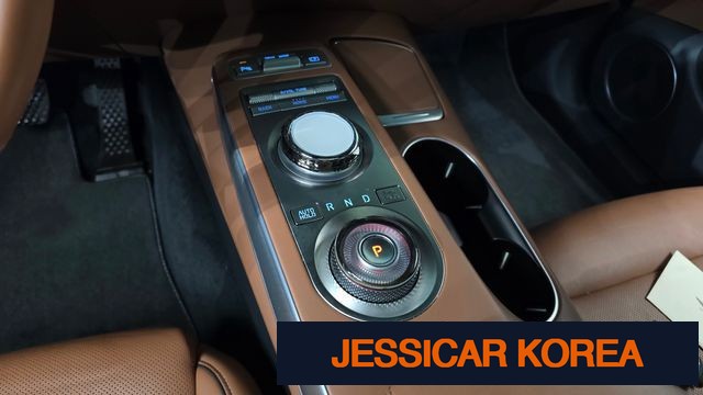 2022 Genesis GV70 - Thumbnail 5