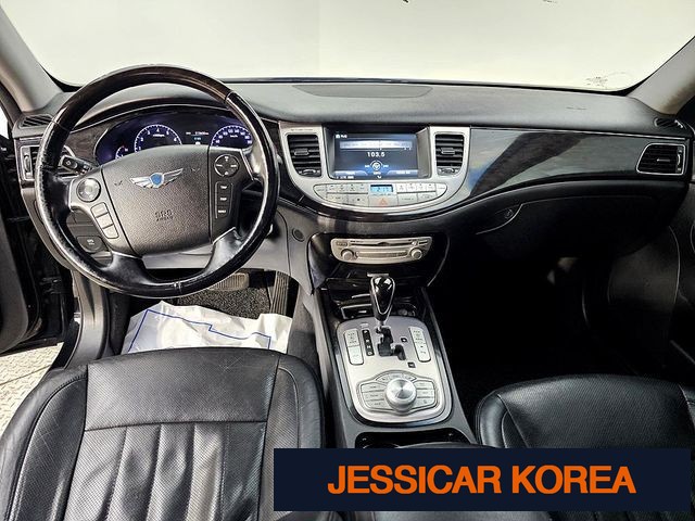 2013 Hyundai Genesis - Thumbnail 18