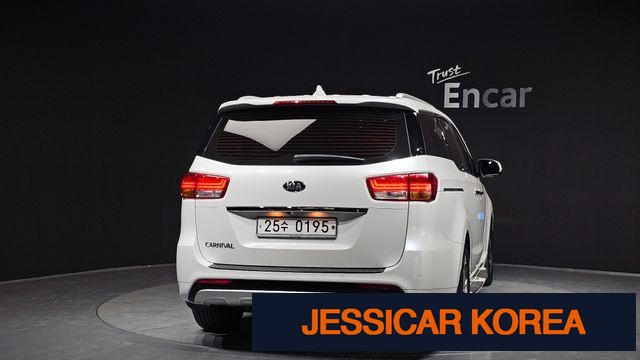 2016 Kia All New Carnival - Thumbnail 4