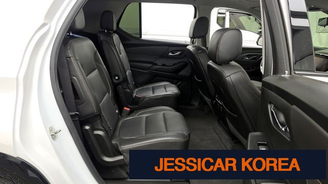 2020 Chevrolet Traverse - Thumbnail 4