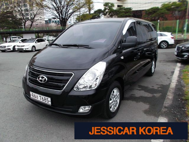 2017 Hyundai Grand Starex - Thumbnail 2