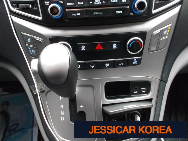 2017 Hyundai Grand Starex - Thumbnail 6