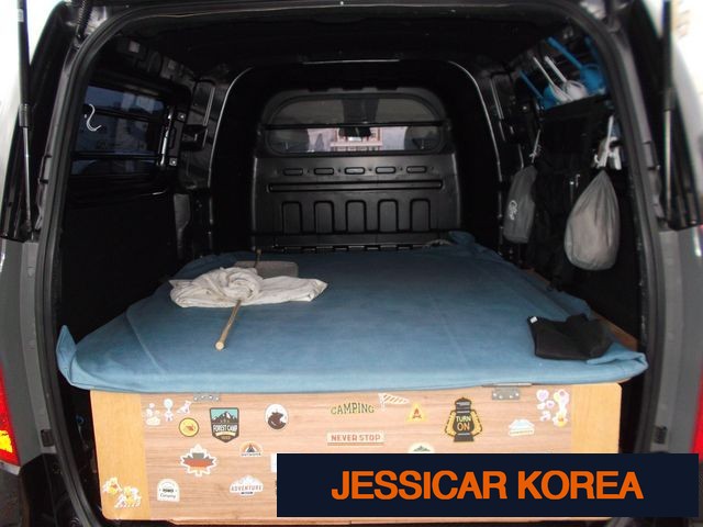 2017 Hyundai Grand Starex - Thumbnail 9