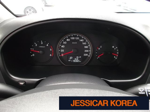 2017 Hyundai Grand Starex - Thumbnail 15
