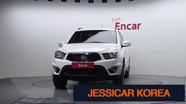 2016 KG Mobility Korando Sports - Thumbnail 4