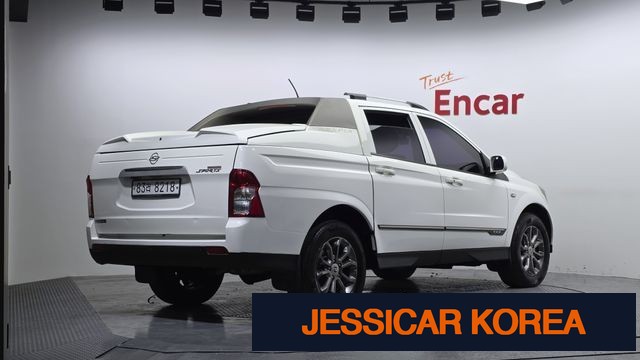 2016 KG Mobility Korando Sports - Thumbnail 13