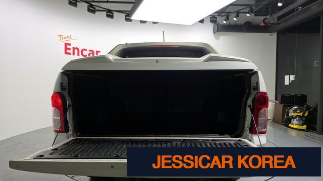 2016 KG Mobility Korando Sports - Thumbnail 16