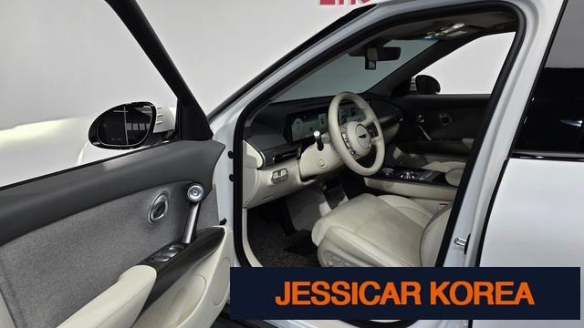 2022 Genesis GV60 - Thumbnail 16