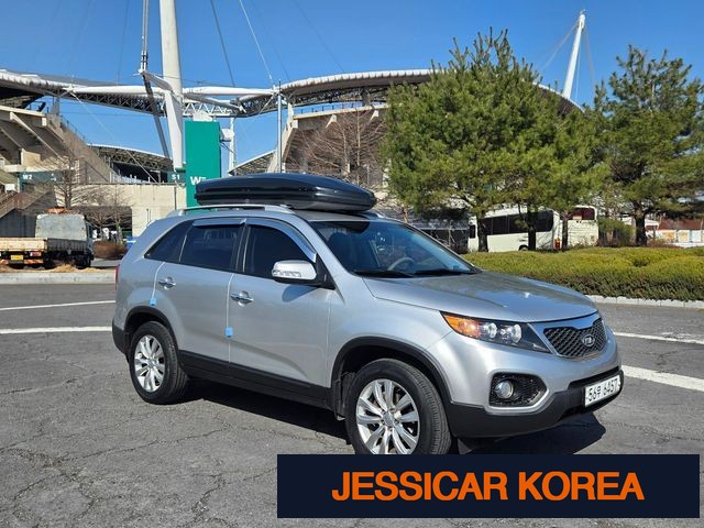 2010 Kia Sorento R - Thumbnail 9