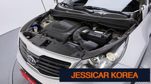 2012 Kia Sportage R - Thumbnail 19