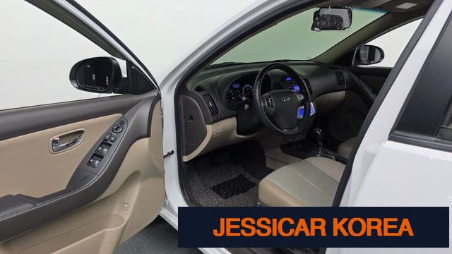 2010 Hyundai Avante HD - Thumbnail 3