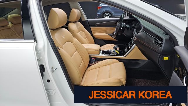 2020 Kia K7 Premier - Thumbnail 13