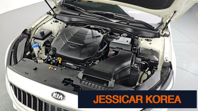2020 Kia K7 Premier - Thumbnail 17