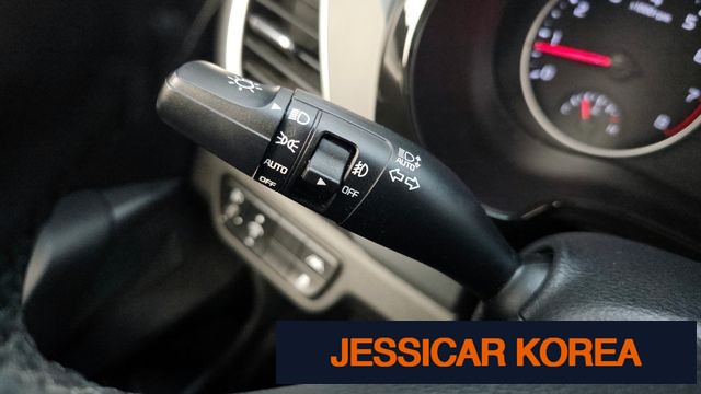 2023 Kia Seltos - Thumbnail 2