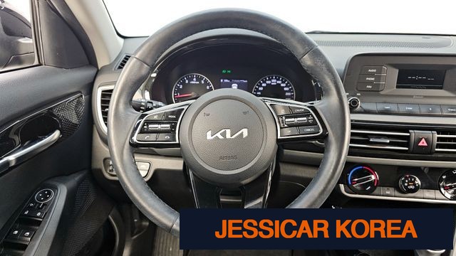 2023 Kia Seltos - Thumbnail 3