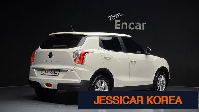 2016 KG Mobility Tivoli - Thumbnail 3