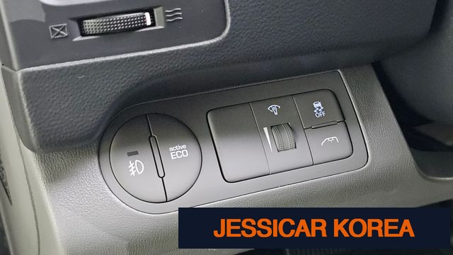 2018 Hyundai The New Grand Starex - Thumbnail 20