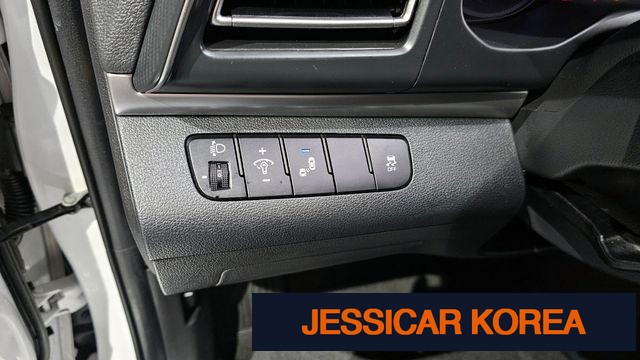 2020 Hyundai The New Avante AD - Thumbnail 12