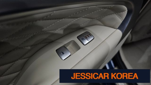 2019 Genesis G70 - Thumbnail 11