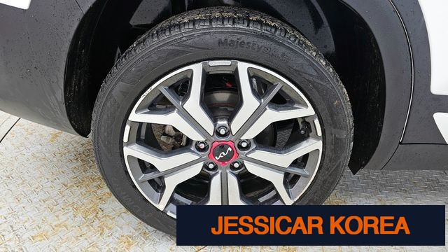 2023 Kia Seltos - Thumbnail 11