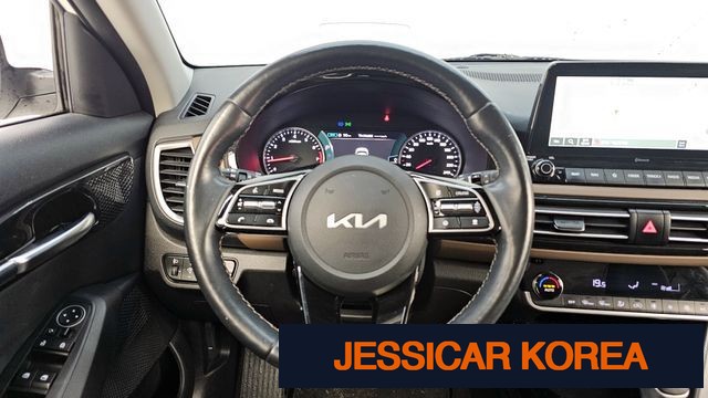 2023 Kia Seltos - Thumbnail 17
