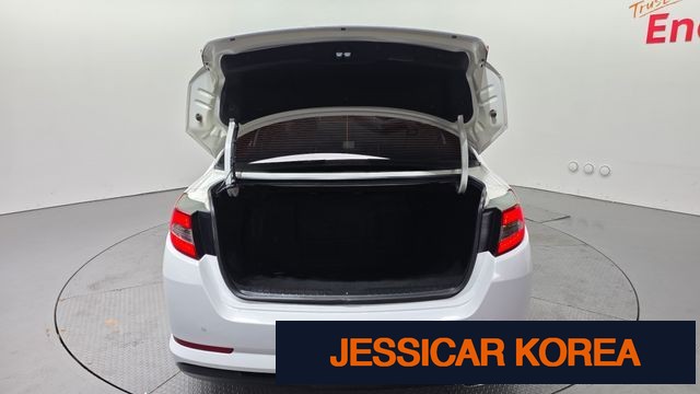 2012 Kia K5 - Thumbnail 9