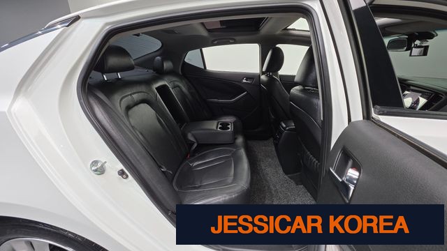 2012 Kia K5 - Thumbnail 19