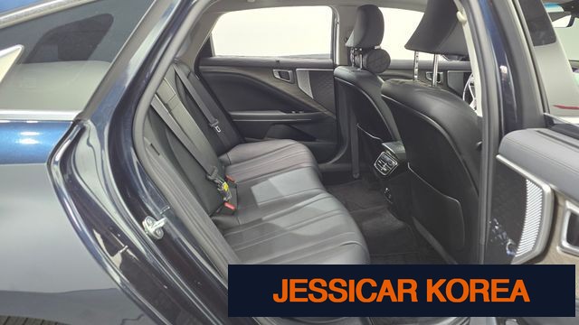 2022 Kia K8 Hybrid - Thumbnail 6