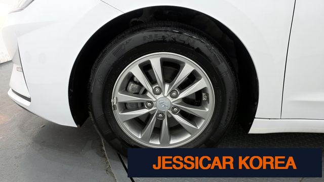 2020 Hyundai The New Avante AD - Thumbnail 14