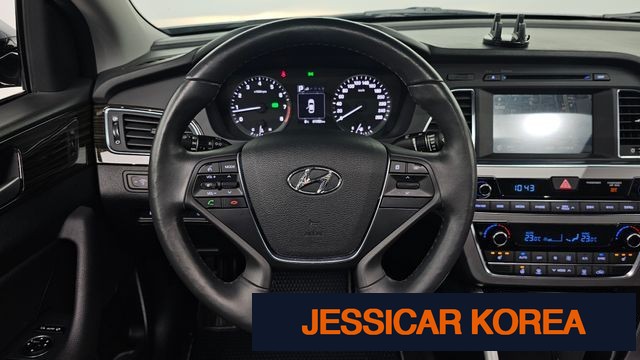 2016 Hyundai LF Sonata - Thumbnail 5