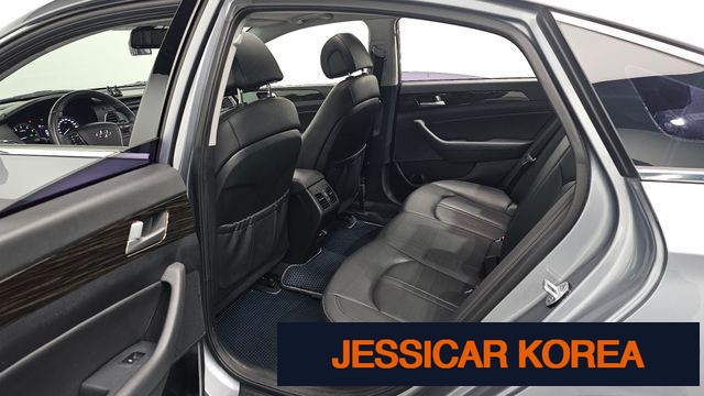 2016 Hyundai LF Sonata - Thumbnail 17