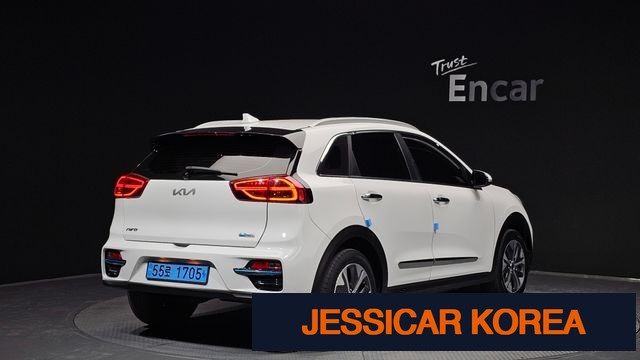 2022 Kia Niro EV - Thumbnail 19