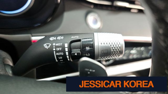 2021 Genesis GV70 - Thumbnail 15