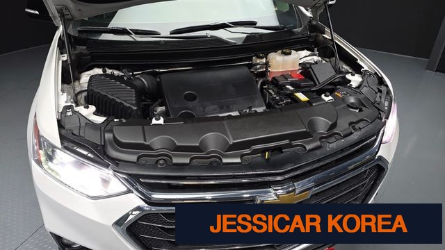 2021 Chevrolet Traverse - Thumbnail 20