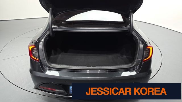2022 Hyundai Sonata (DN8) - Thumbnail 2