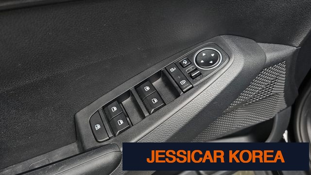 2023 Kia Seltos - Thumbnail 9