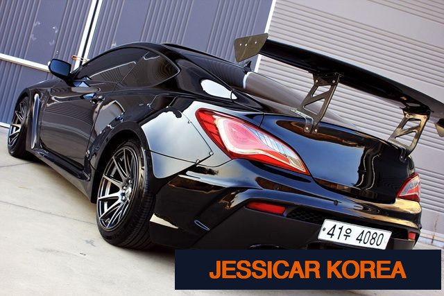 2010 Hyundai Genesis Coupe - Thumbnail 18