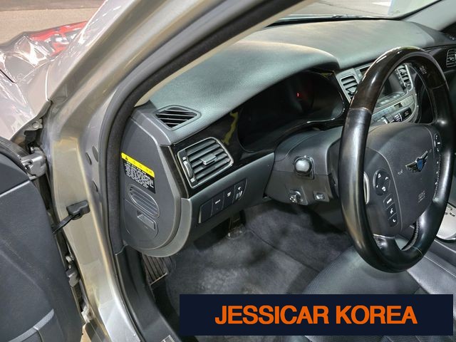 2012 Hyundai Genesis - Thumbnail 14