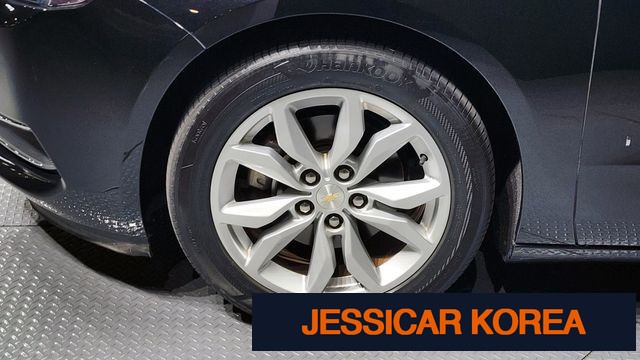 2016 Chevrolet Impala - Thumbnail 2